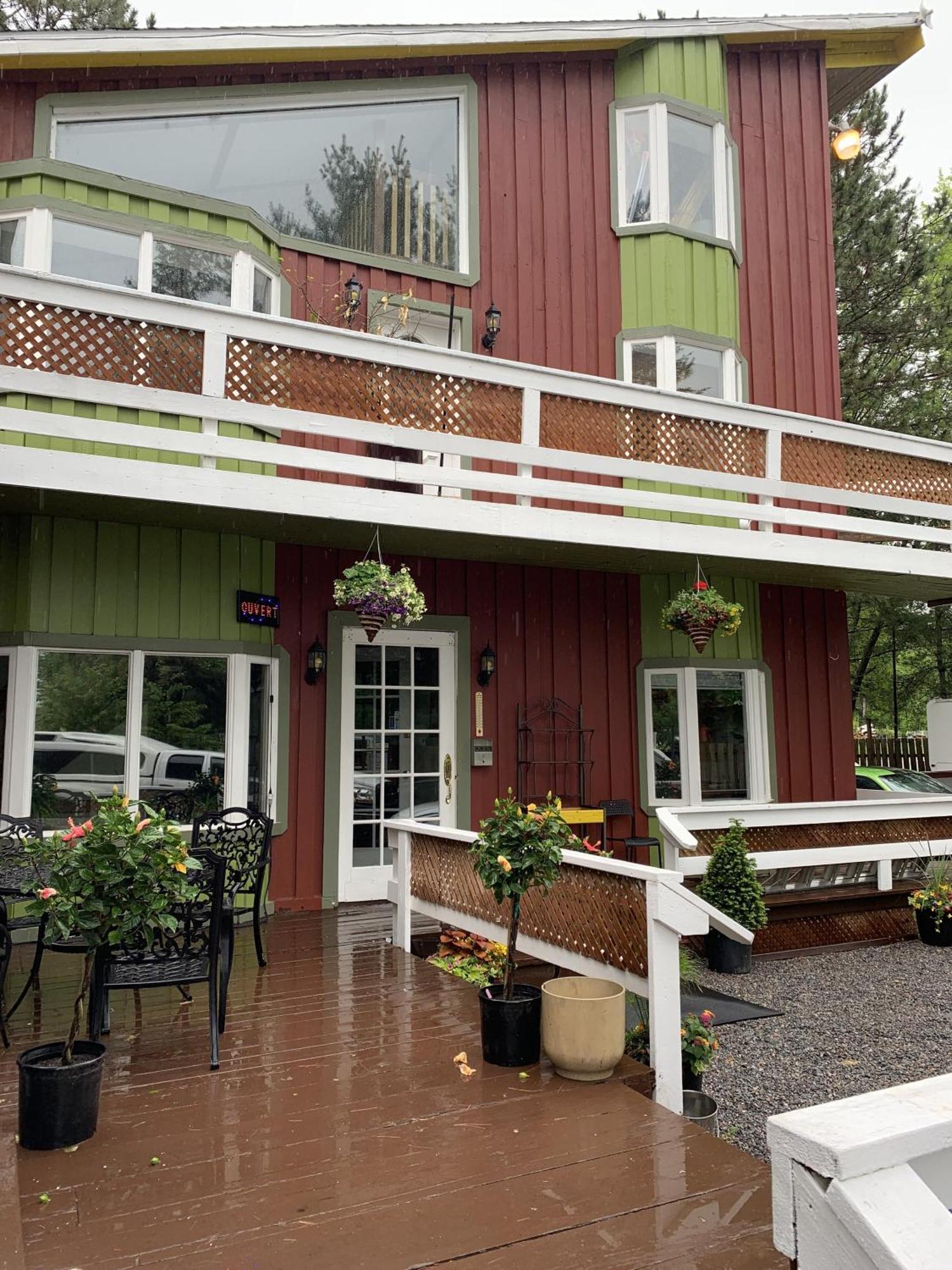 Auberge De Ferme-Neuve Lac-Saint-Paul Buitenkant foto